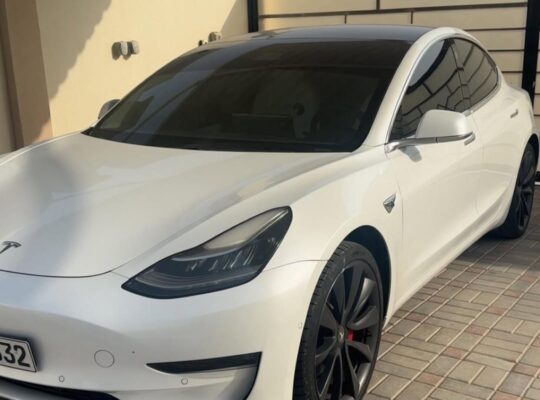 Tesla model 3 long range 2020 Gcc for sale
