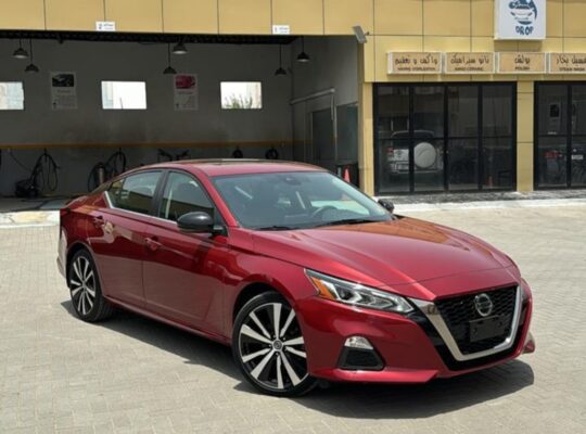 Nissan Altima SR 2021 USA imported for sale