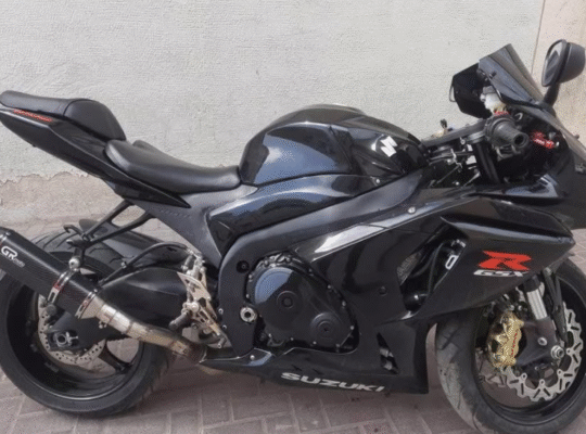 Suzuki gsxr1000 2012 in good condition for sale