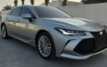 Toyota Avalon Hybrid XLE 2019 USA imported