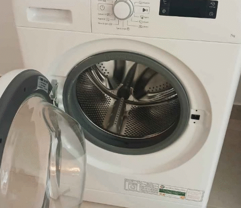 Whirlpool 7kg Washing machine good Condition for s