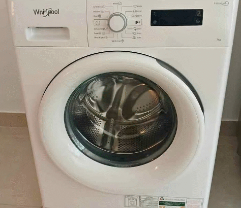 Whirlpool 7kg Washing machine good Condition for s