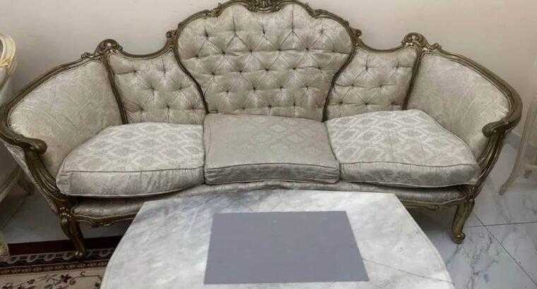 6 seater sofa set & 2 chair 2 tabels for sale