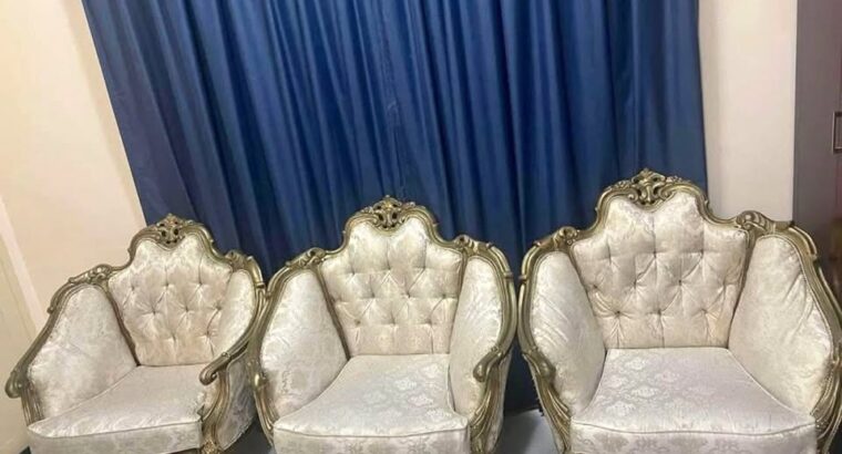 6 seater sofa set & 2 chair 2 tabels for sale