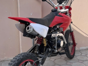 Motorcycle, sport bike 125CC very good condition f