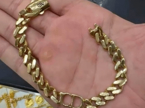 للبيع اسوره ذهب عيار18