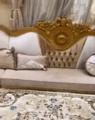 للبيع كنب مصري اصلي لـ12 شخص