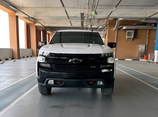 Chevrolet Silverado trail boss 6.2L full option 20