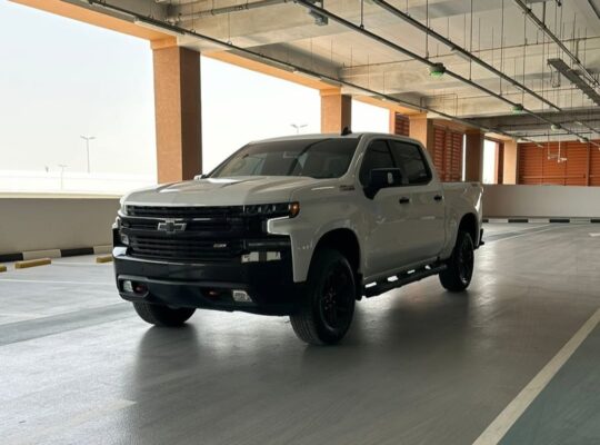 Chevrolet Silverado trail boss 6.2L full option 20