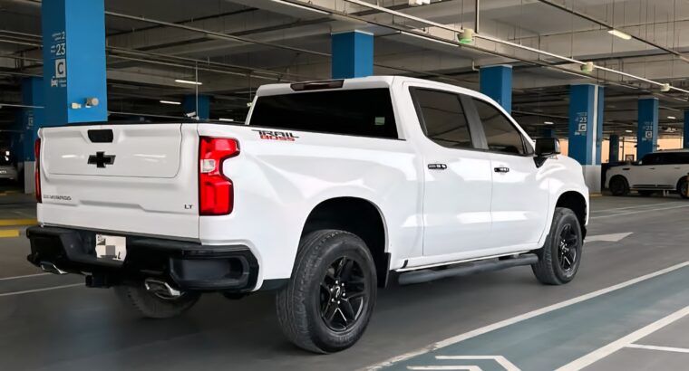 Chevrolet Silverado trail boss 6.2L full option 20