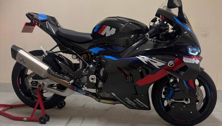 BMW M1000RR 2024 Competition GCC For Sale