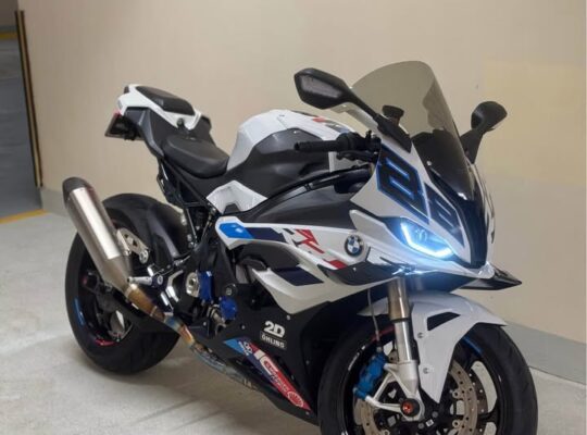BMW S1000RR Mpackage 2023 GCC For Sale