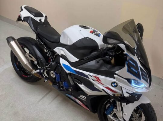 BMW S1000RR Mpackage 2023 GCC For Sale