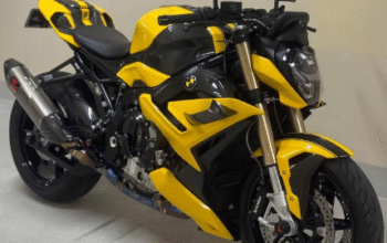BMW S1000R 2023 GCC Under Warranty For Sale