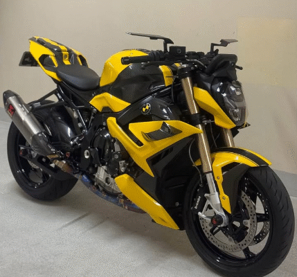BMW S1000R 2023 GCC Under Warranty For Sale