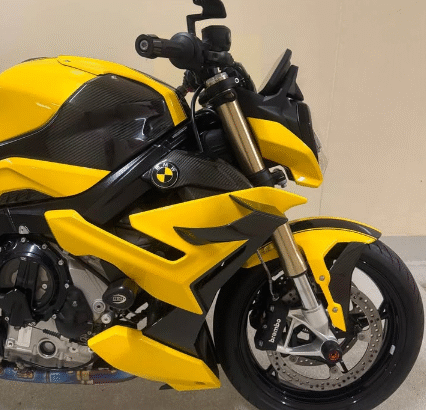 BMW S1000R 2023 GCC Under Warranty For Sale