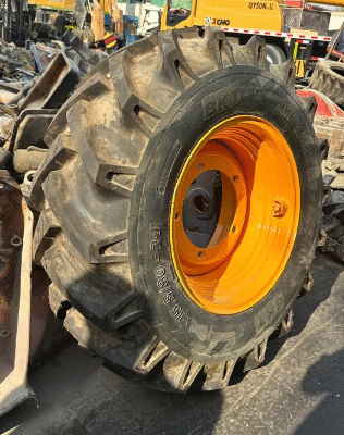JCB Boomloader tyre & rim for sale