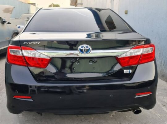 Toyota Camry hybrid 2013 Japan import for sale