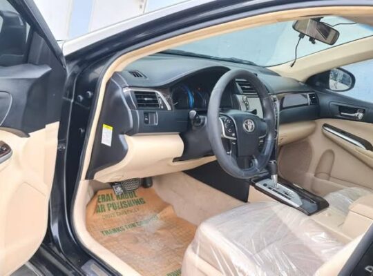 Toyota Camry hybrid 2013 Japan import for sale