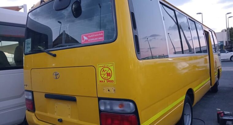 Toyota Coaster 2009 Diesel Gcc In excellent condit