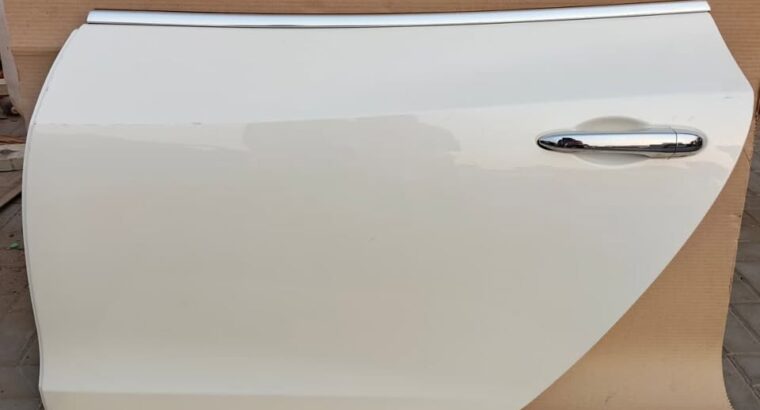 MASERATI QUATTROPORTE M156 GENUINE LEFT REAR DOOR