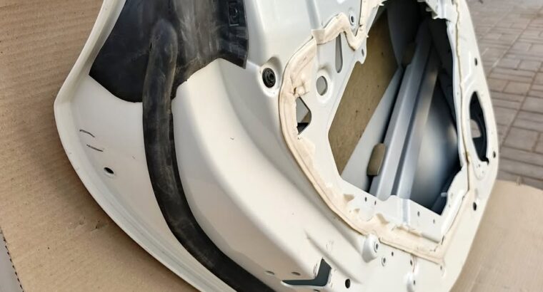 MASERATI QUATTROPORTE M156 GENUINE LEFT REAR DOOR