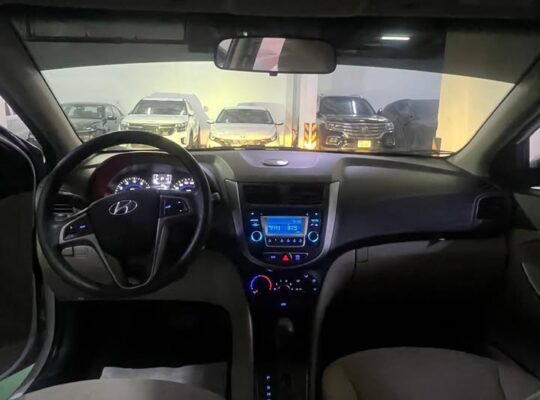 Hyundai accent 2017 Gcc in perfect condition for s
