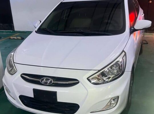 Hyundai accent 2017 Gcc in perfect condition for s