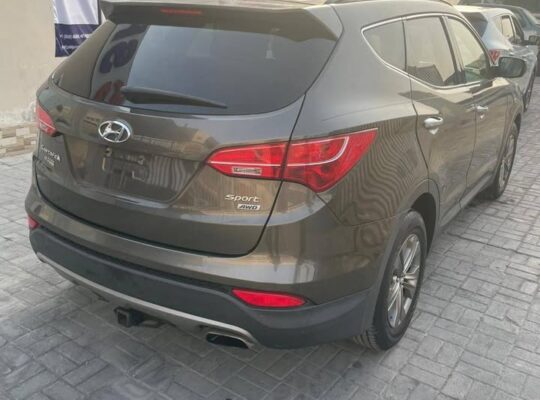 Hyundai Santa F push start 2013 v4 5 seater for sa