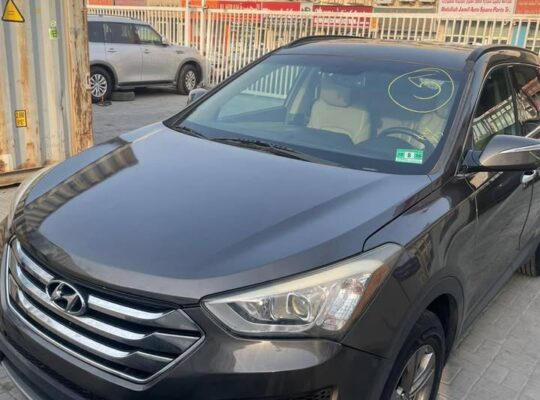 Hyundai Santa F push start 2013 v4 5 seater for sa