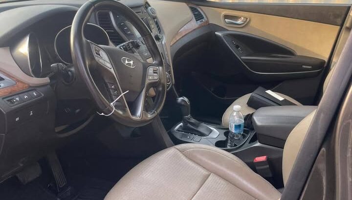 Hyundai Santa F push start 2013 v4 5 seater for sa