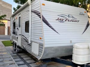 Fully equipped & ready caravan for sale