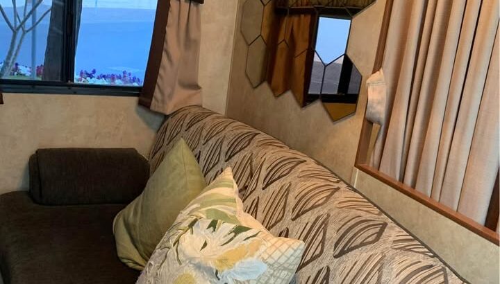 Fully equipped & ready caravan for sale