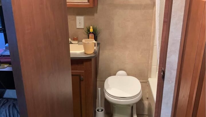 Fully equipped & ready caravan for sale
