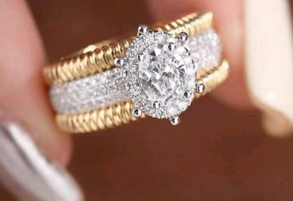 Elegant Oval Zirconia Design Luxury Jewelry Ring