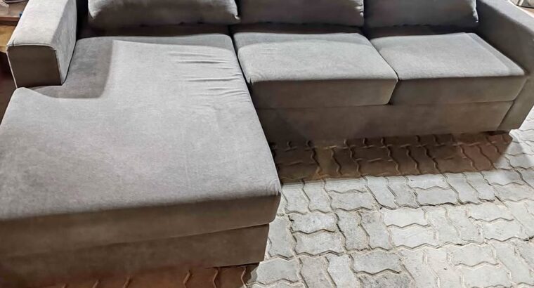 L shape sofa in excellent condition for sale