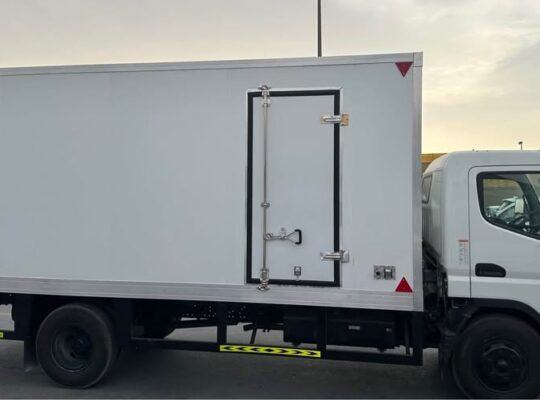 Mitsubishi Fuso canter 2025 for sale