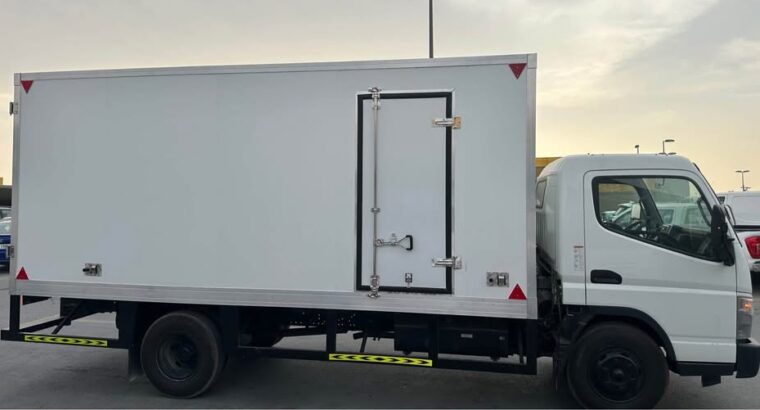 Mitsubishi Fuso canter 2025 for sale