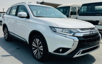 Mitsubishi outlander 2020 (7 seats) for sale