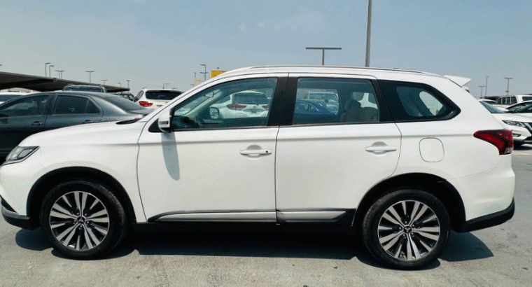 Mitsubishi outlander 2020 (7 seats) for sale