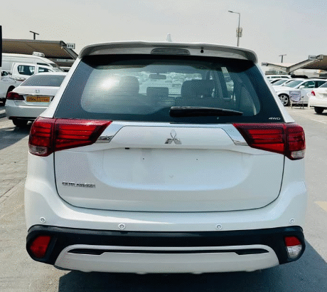 Mitsubishi outlander 2020 (7 seats) for sale