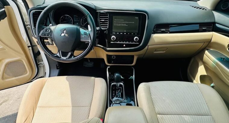 Mitsubishi outlander 2020 (7 seats) for sale