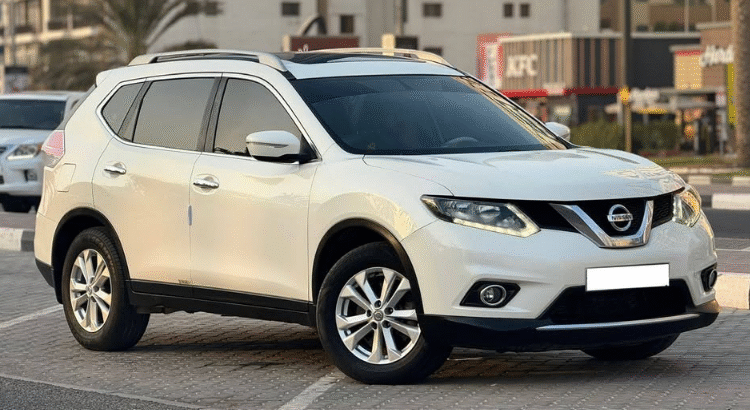 NISSAN X-TRAIL Full option 2015 Gcc in good condit