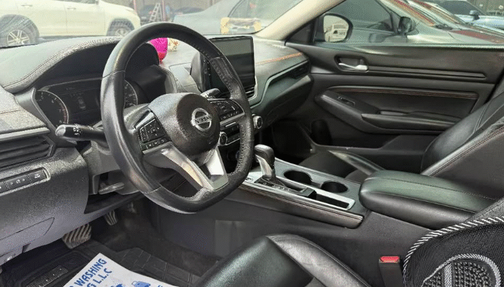 Nissan Altima SR 2019 American Specs for sale