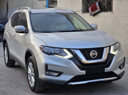 Nissan Rogue 2015 sv awd panorama for sale