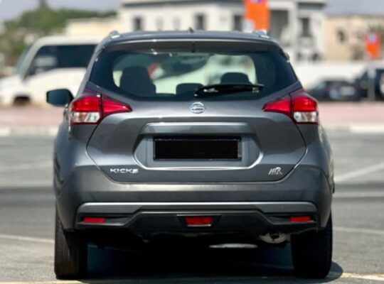 Nissan kicks 2020 Gcc excellent condition for sale
