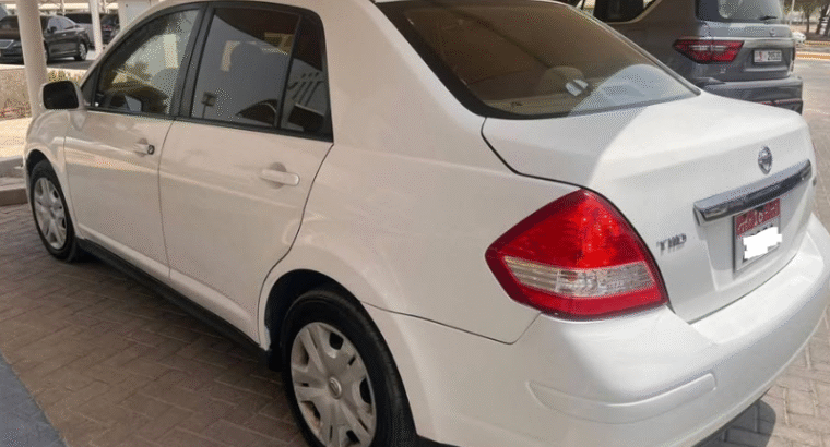 Nissan tiida 2011 Gcc in good condition for sale