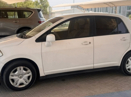 Nissan tiida 2011 Gcc in good condition for sale