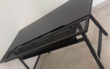 Office / Study Gaming desk, black for sale