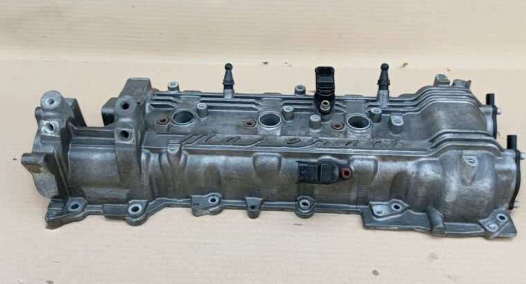 Genuine Right Cylinder Head Cover 3.0L V6 318089 F